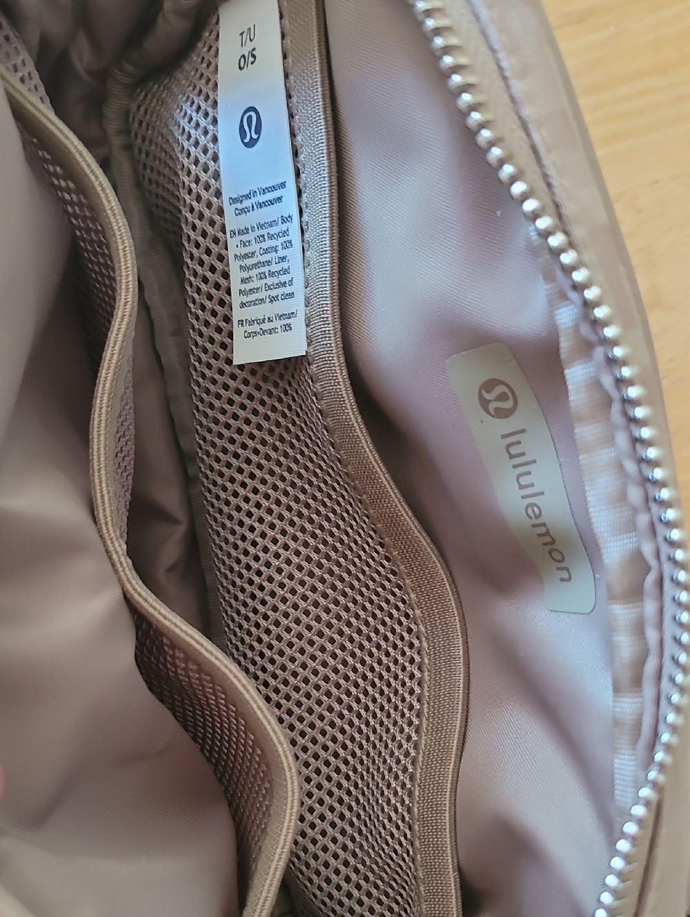 Lululemon Everywhere 1L Monogram Belt Bag - Picture 10 of 14